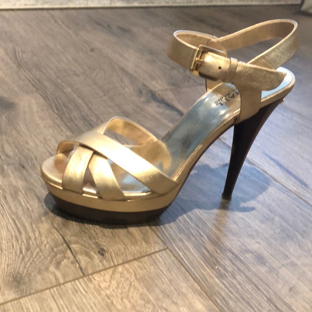 Michael Kors shoes - Picture 3 of 5